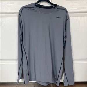 NIKE Hyperwarm Performance Shirt